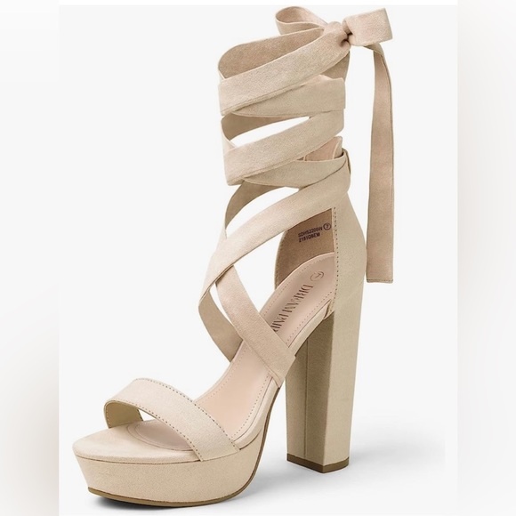 Strappy Heels 👠 - Picture 1 of 9